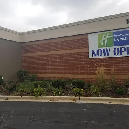 Holiday Inn Express Naperville By Ihg