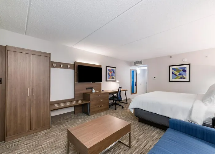Express By Ihg Hotel