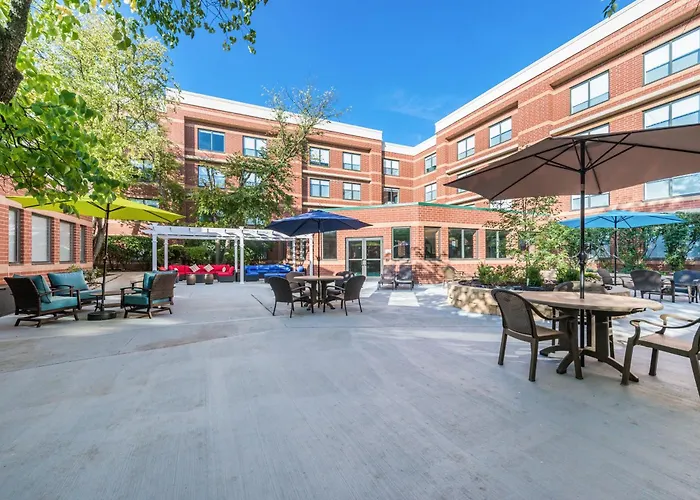 Hotel Express By Ihg Naperville