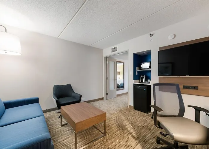 Express By Ihg Hotel