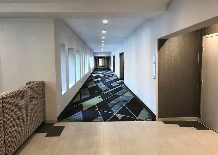 Hotel Express By Ihg 3*