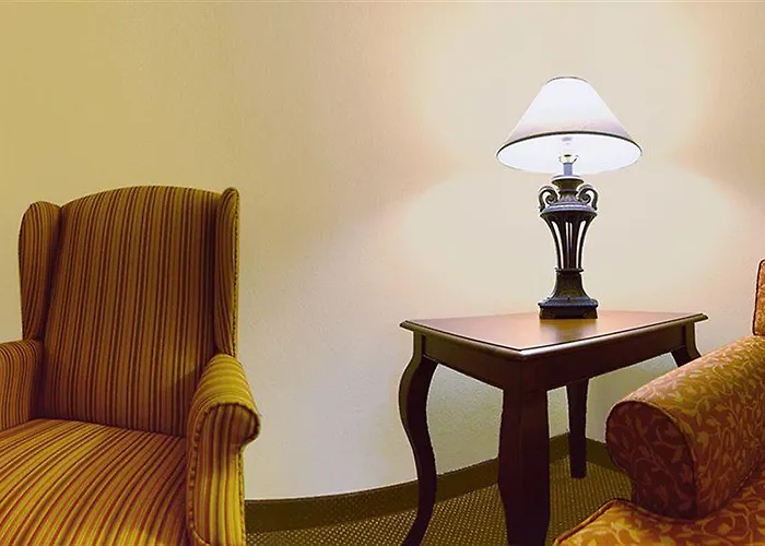 Express By Ihg Hotel 3*