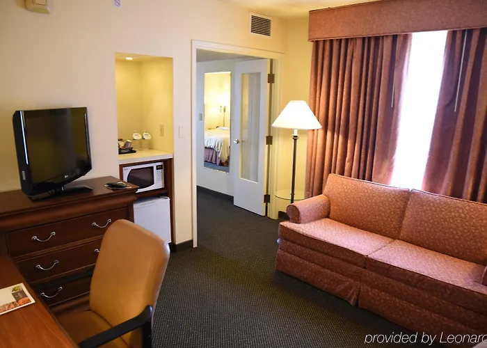 Express By Ihg Hotel